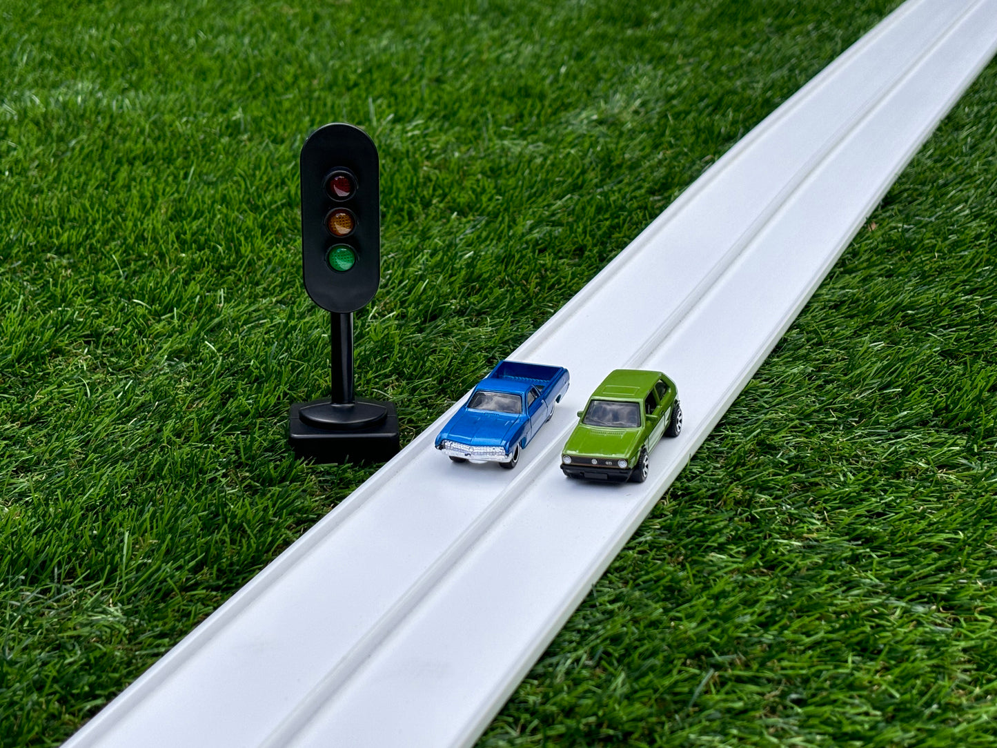 4.5m Race Track & 5x Vehicle Pack (Bundle)
